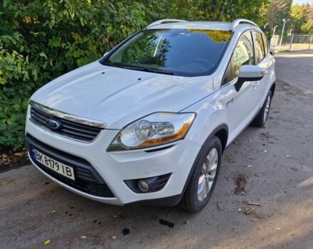Білий Форд Куга, об'ємом двигуна 2 л та пробігом 214 тис. км за 10800 $, фото 1 на Automoto.ua