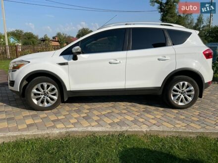 Білий Форд Куга, об'ємом двигуна 2.52 л та пробігом 200 тис. км за 11200 $, фото 1 на Automoto.ua