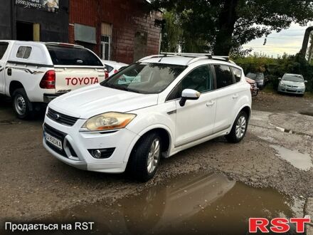 Белый Форд Куга, объемом двигателя 2.5 л и пробегом 273 тыс. км за 8100 $, фото 1 на Automoto.ua
