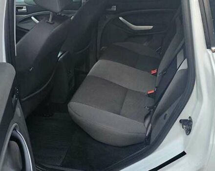 Білий Форд Куга, об'ємом двигуна 2.52 л та пробігом 255 тис. км за 9500 $, фото 1 на Automoto.ua