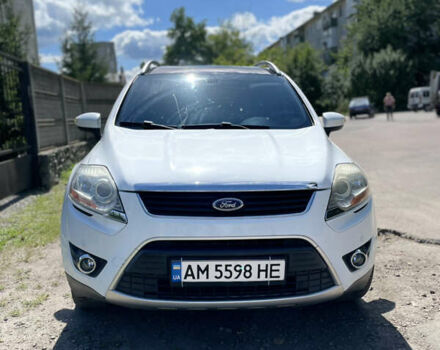 Белый Форд Куга, объемом двигателя 2 л и пробегом 285 тыс. км за 10500 $, фото 1 на Automoto.ua