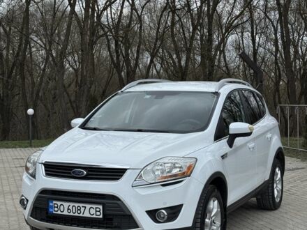 Белый Форд Куга, объемом двигателя 2 л и пробегом 244 тыс. км за 10400 $, фото 1 на Automoto.ua