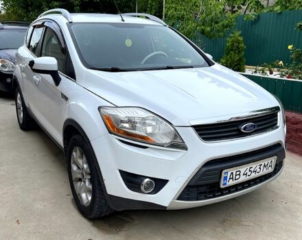 Білий Форд Куга, об'ємом двигуна 2.5 л та пробігом 112 тис. км за 12000 $, фото 1 на Automoto.ua
