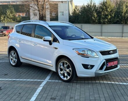 Белый Форд Куга, объемом двигателя 2 л и пробегом 153 тыс. км за 11999 $, фото 1 на Automoto.ua