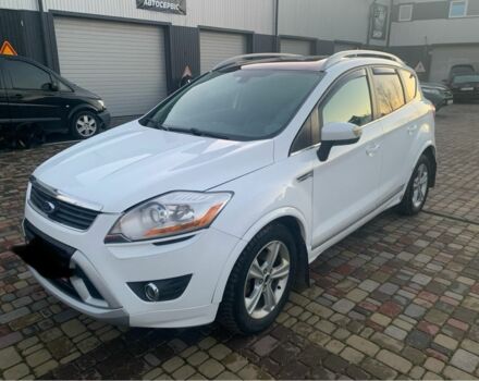 Білий Форд Куга, об'ємом двигуна 2 л та пробігом 233 тис. км за 5800 $, фото 1 на Automoto.ua