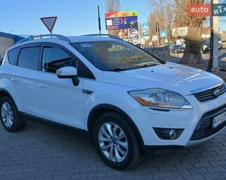 Белый Форд Куга, объемом двигателя 2.52 л и пробегом 220 тыс. км за 9700 $, фото 1 на Automoto.ua