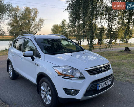 Білий Форд Куга, об'ємом двигуна 2 л та пробігом 194 тис. км за 10800 $, фото 1 на Automoto.ua