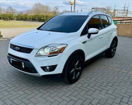 Белый Форд Куга, объемом двигателя 2 л и пробегом 175 тыс. км за 9400 $, фото 1 на Automoto.ua