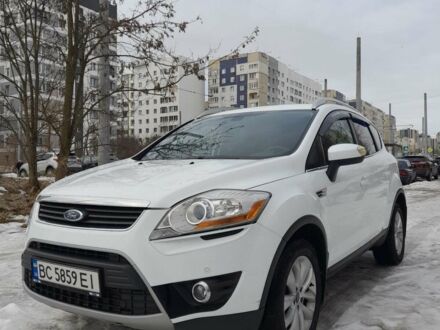 Белый Форд Куга, объемом двигателя 2 л и пробегом 176 тыс. км за 9800 $, фото 1 на Automoto.ua
