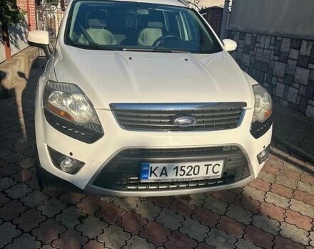 Білий Форд Куга, об'ємом двигуна 2 л та пробігом 182 тис. км за 10700 $, фото 1 на Automoto.ua