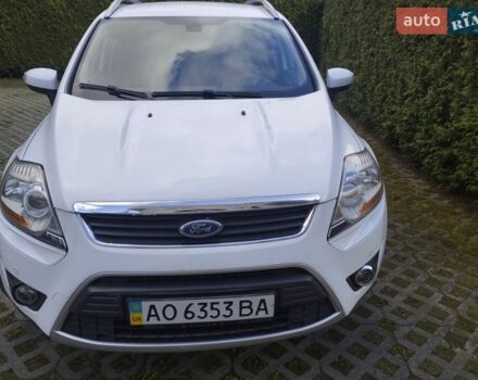 Белый Форд Куга, объемом двигателя 2.52 л и пробегом 91 тыс. км за 10000 $, фото 1 на Automoto.ua