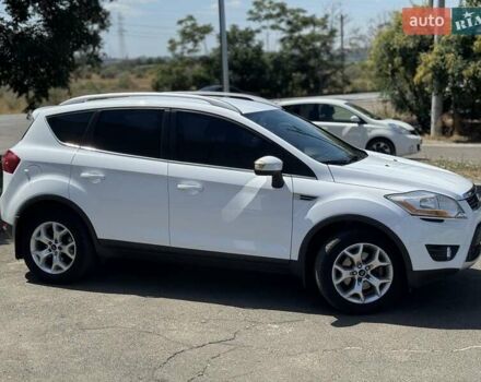 Белый Форд Куга, объемом двигателя 2.5 л и пробегом 136 тыс. км за 10500 $, фото 1 на Automoto.ua