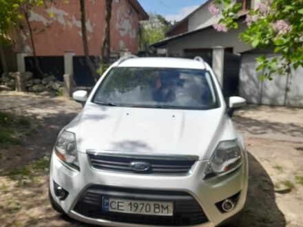 Форд Куга 2011 у Чернівцях на Automoto.ua Білий Форд Куга, об'ємом двигуна 0 л та пробігом 179 тис. км за 12200 $, фото 1 на Automoto.ua