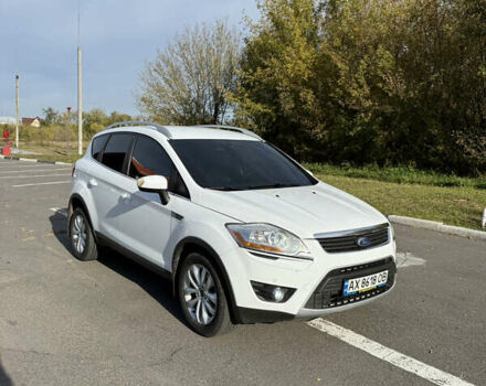Білий Форд Куга, об'ємом двигуна 2.52 л та пробігом 187 тис. км за 12000 $, фото 1 на Automoto.ua