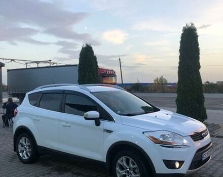 Белый Форд Куга, объемом двигателя 2 л и пробегом 235 тыс. км за 10500 $, фото 1 на Automoto.ua