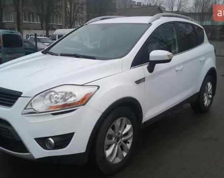 Белый Форд Куга, объемом двигателя 2 л и пробегом 235 тыс. км за 9700 $, фото 1 на Automoto.ua