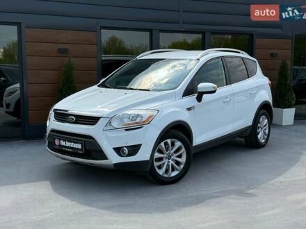 Форд Куга 2011 у Рівному на Automoto.ua Білий Форд Куга, об'ємом двигуна 2 л та пробігом 140 тис. км за 12698 $, фото 1 на Automoto.ua