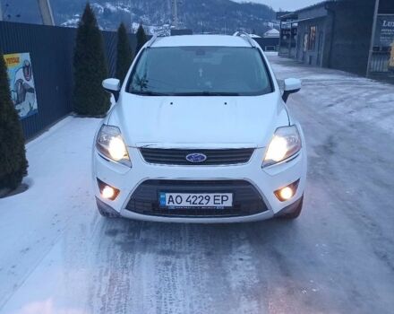 Белый Форд Куга, объемом двигателя 0 л и пробегом 145 тыс. км за 10000 $, фото 1 на Automoto.ua
