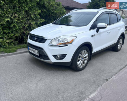 Білий Форд Куга, об'ємом двигуна 2 л та пробігом 175 тис. км за 11500 $, фото 1 на Automoto.ua