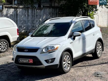 Білий Форд Куга, об'ємом двигуна 2 л та пробігом 217 тис. км за 10940 $, фото 1 на Automoto.ua
