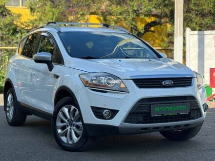 Форд Куга 2012 в Одессе на Automoto.ua Белый Форд Куга, объемом двигателя 2 л и пробегом 165 тыс. км за 9900 $, фото 1 на Automoto.ua