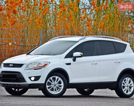 Белый Форд Куга, объемом двигателя 2 л и пробегом 121 тыс. км за 12200 $, фото 1 на Automoto.ua