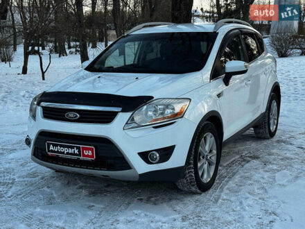 Білий Форд Куга, об'ємом двигуна 2 л та пробігом 165 тис. км за 10490 $, фото 1 на Automoto.ua
