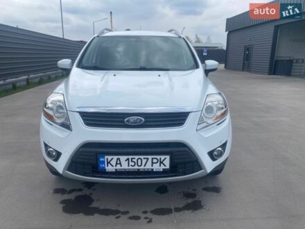 Белый Форд Куга, объемом двигателя 2 л и пробегом 233 тыс. км за 11500 $, фото 1 на Automoto.ua