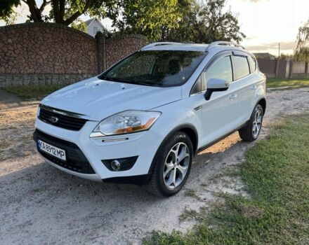 Білий Форд Куга, об'ємом двигуна 2 л та пробігом 160 тис. км за 9750 $, фото 1 на Automoto.ua