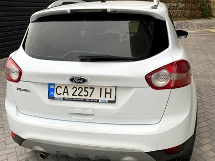 Белый Форд Куга, объемом двигателя 2 л и пробегом 243 тыс. км за 11500 $, фото 1 на Automoto.ua