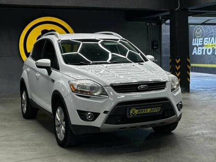 Білий Форд Куга, об'ємом двигуна 2 л та пробігом 200 тис. км за 8093 $, фото 1 на Automoto.ua