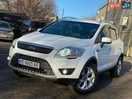 Белый Форд Куга, объемом двигателя 2 л и пробегом 141 тыс. км за 10500 $, фото 1 на Automoto.ua