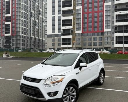 Белый Форд Куга, объемом двигателя 2 л и пробегом 272 тыс. км за 11499 $, фото 1 на Automoto.ua