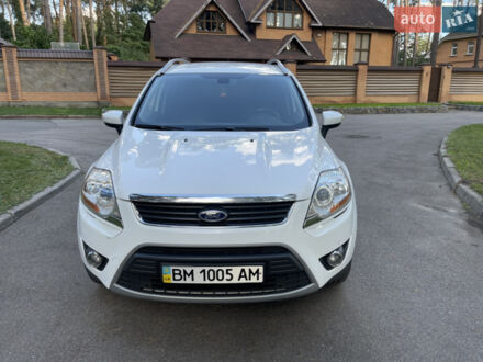 Белый Форд Куга, объемом двигателя 2 л и пробегом 121 тыс. км за 11800 $, фото 1 на Automoto.ua