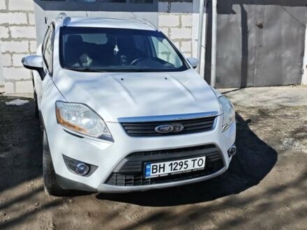 Белый Форд Куга, объемом двигателя 2 л и пробегом 152 тыс. км за 11500 $, фото 1 на Automoto.ua