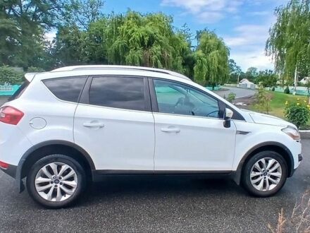 Білий Форд Куга, об'ємом двигуна 2 л та пробігом 216 тис. км за 11000 $, фото 1 на Automoto.ua