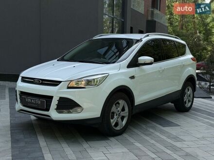 Белый Форд Куга, объемом двигателя 2 л и пробегом 182 тыс. км за 12400 $, фото 1 на Automoto.ua