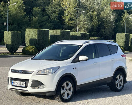 Білий Форд Куга, об'ємом двигуна 2 л та пробігом 130 тис. км за 12999 $, фото 1 на Automoto.ua