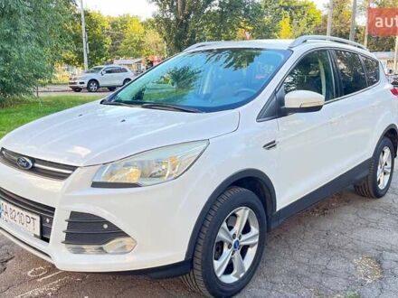 Форд Куга 2013 в Киеве на Automoto.ua Белый Форд Куга, объемом двигателя 2 л и пробегом 245 тыс. км за 11400 $, фото 1 на Automoto.ua