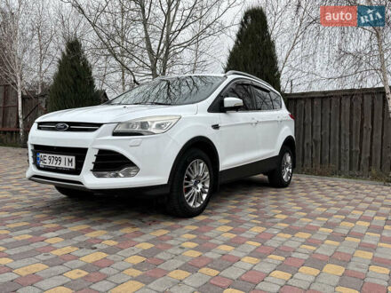 Форд Куга 2013 в Павлограде на Automoto.ua Белый Форд Куга, объемом двигателя 2 л и пробегом 120 тыс. км за 16000 $, фото 1 на Automoto.ua