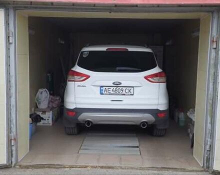Білий Форд Куга, об'ємом двигуна 2 л та пробігом 135 тис. км за 14500 $, фото 1 на Automoto.ua