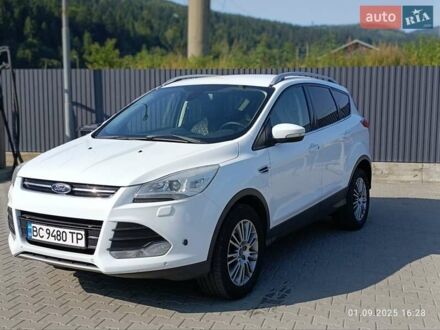 Белый Форд Куга, объемом двигателя 2 л и пробегом 272 тыс. км за 12900 $, фото 1 на Automoto.ua