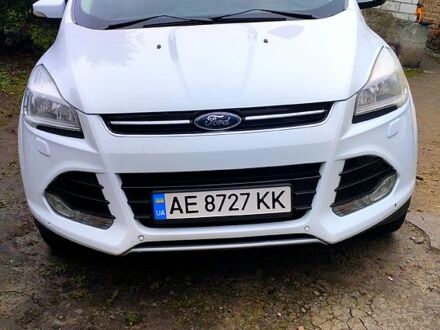 Белый Форд Куга, объемом двигателя 2 л и пробегом 320 тыс. км за 11000 $, фото 1 на Automoto.ua