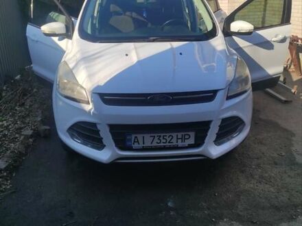 Форд Куга 2013 в Згуровке на Automoto.ua Белый Форд Куга, объемом двигателя 2 л и пробегом 143 тыс. км за 13500 $, фото 1 на Automoto.ua
