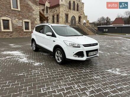 Белый Форд Куга, объемом двигателя 2 л и пробегом 218 тыс. км за 10499 $, фото 1 на Automoto.ua