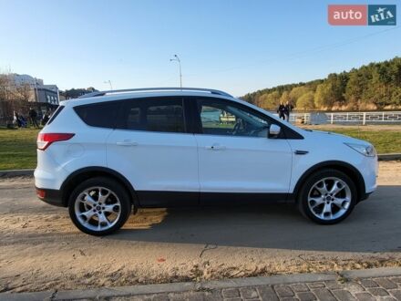 Белый Форд Куга, объемом двигателя 2 л и пробегом 241 тыс. км за 12500 $, фото 1 на Automoto.ua