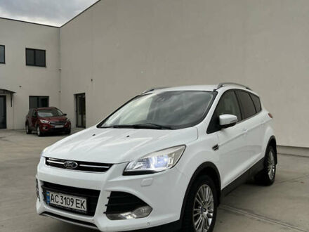 Форд Куга 2013 в Луцке на Automoto.ua Белый Форд Куга, объемом двигателя 2 л и пробегом 198 тыс. км за 12200 $, фото 1 на Automoto.ua