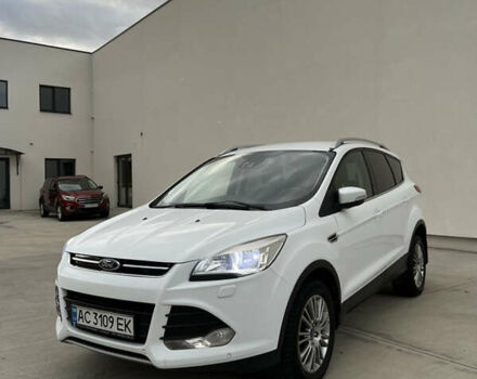 Форд Куга 2013 в Луцке на Automoto.ua Белый Форд Куга, объемом двигателя 2 л и пробегом 198 тыс. км за 12200 $, фото 1 на Automoto.ua