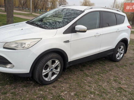 Білий Форд Куга, об'ємом двигуна 2 л та пробігом 124 тис. км за 14500 $, фото 1 на Automoto.ua