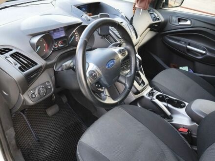 Білий Форд Куга, об'ємом двигуна 2 л та пробігом 117 тис. км за 10500 $, фото 1 на Automoto.ua